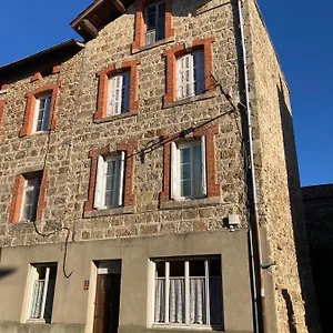 Séjour chez l'habitant Chez Sayed Et Anne, Usson-en-Forez